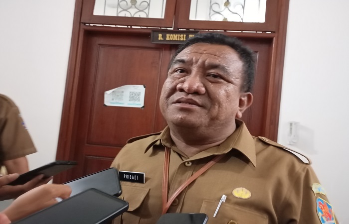 Plt. Kepala Disdikpora Buleleng, Putu Ariadi Pribadi menyebut ada 182 siswa SMP di Bali utara yang terancam DO.