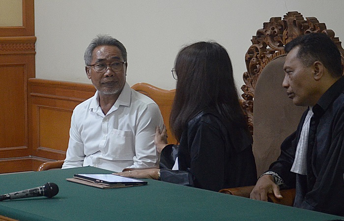 Perbekel (nonaktif) Desa Bongkasa, I Ketut Luki divonis 4 tahun bui dan denda Rp 200 Juta.