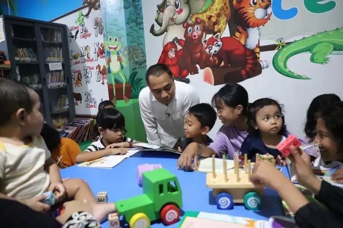 Ilustrasi ruang bersama. Ruang itu menjadi tempat yang aman bagi perempuan dan anak.
