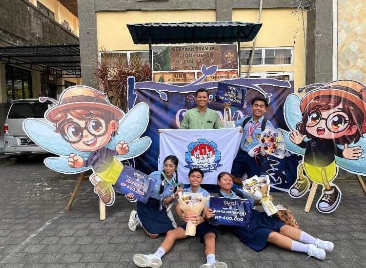 RYNNER UP: Siswa SMPN 1 Seririt berhasil merebut peringkat 2 nasional pada ajang Star of National Essay Competition 2025.