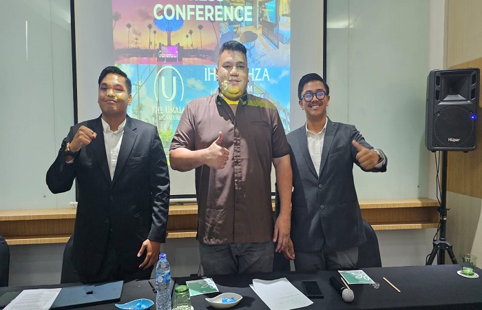 Dari kiri ke kanan, kuasa hukum Muhammad Firman, Salman Karim, dan Charles B Siringo Ringo selaku Direktur PT. Samahita Umalas Prasada, beri penjelasan, di Seminyak, Rabu (22/5/2015) lalu.