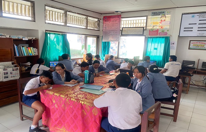 Sudah satu bulan pendampingan yang dilakukan oleh FIP Undiksha, untuk mengatasi gangguan belajar pada siswa SMP di Buleleng.