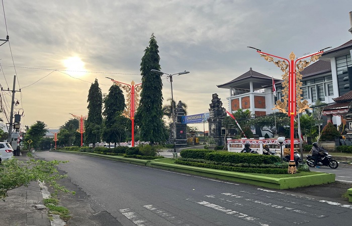 Rencana LPJU TS yang akan dipasang di Jalan Udayana. Ini bertujuan menata dan menghidupkan suasana Kota Singaraja, utamanya pada malam hari.