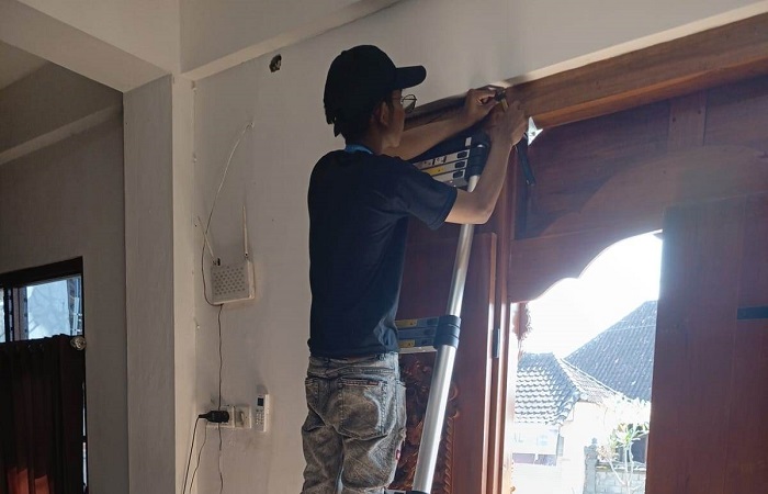 Pemasangan wifi gratis dilakukan Dinas Komunikasi dan Informatika (Diskominfo) Kabupaten Tabanan.