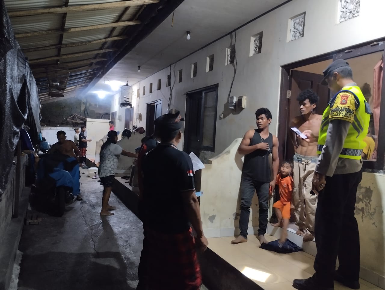 Sidak penduduk pendatang (Duktang) yang dilakukan pemerintah kecamatan marga bersama aparat pemerintah Desa adat Marga.