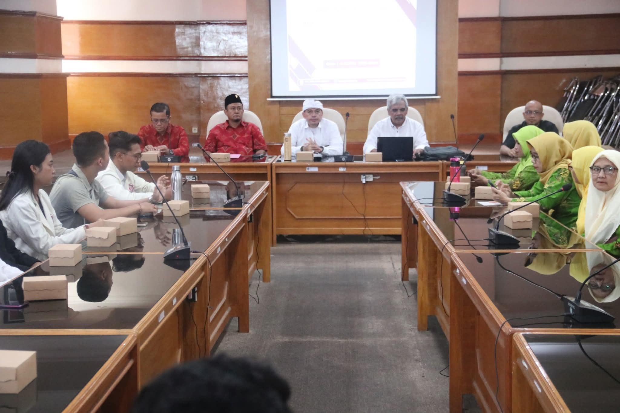SOSIALISASI: Sosialisasi moderasi beragama yang melibatkan tokoh lintas agama di Buleleng.