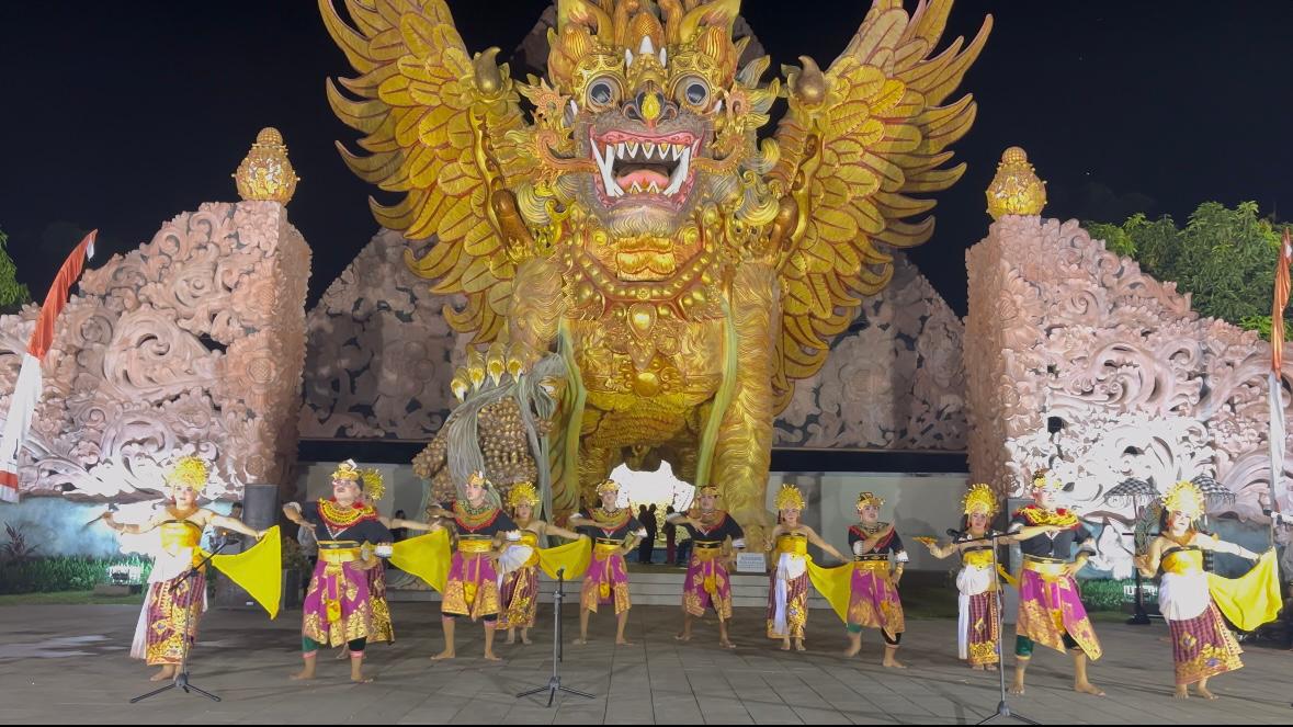 KREATIVITAS: Kreativitas warga Lapas Singaraja menampilkan seni budaya.