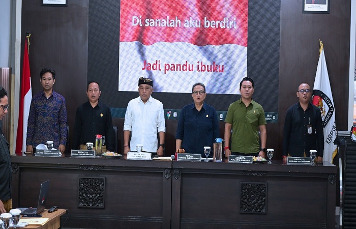 KPUD Buleleng lakukan rapat rekapitulasi pemutakhiran data pemilih triwulan kedua 2025.