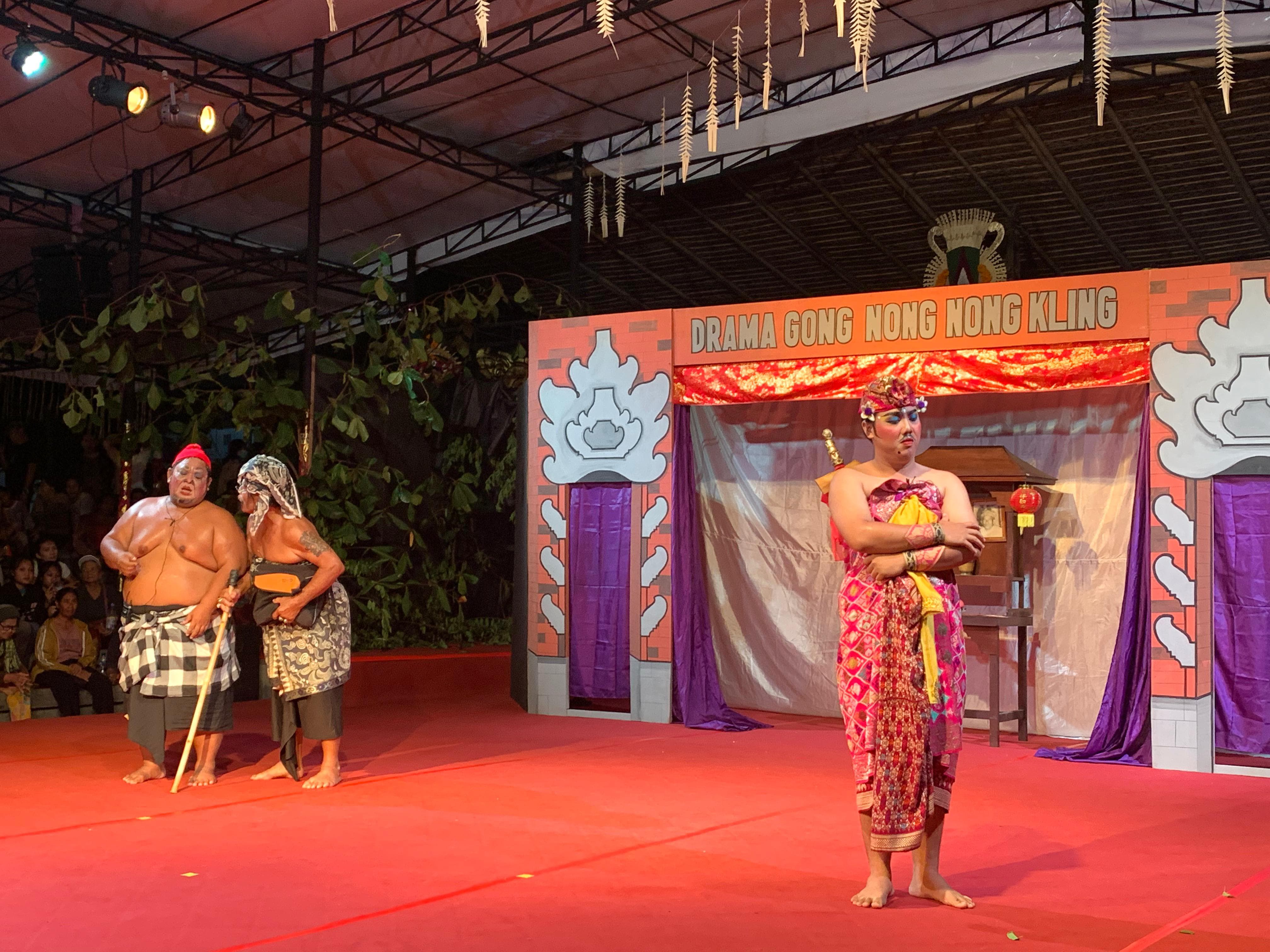 TETAP DIMINATI: Pementasan Sanggar Nong Nong Kling pada ajang Pesta Kesenian Bali (PKB) 2025. Mereka membawakan lakon Sampek Engtay.