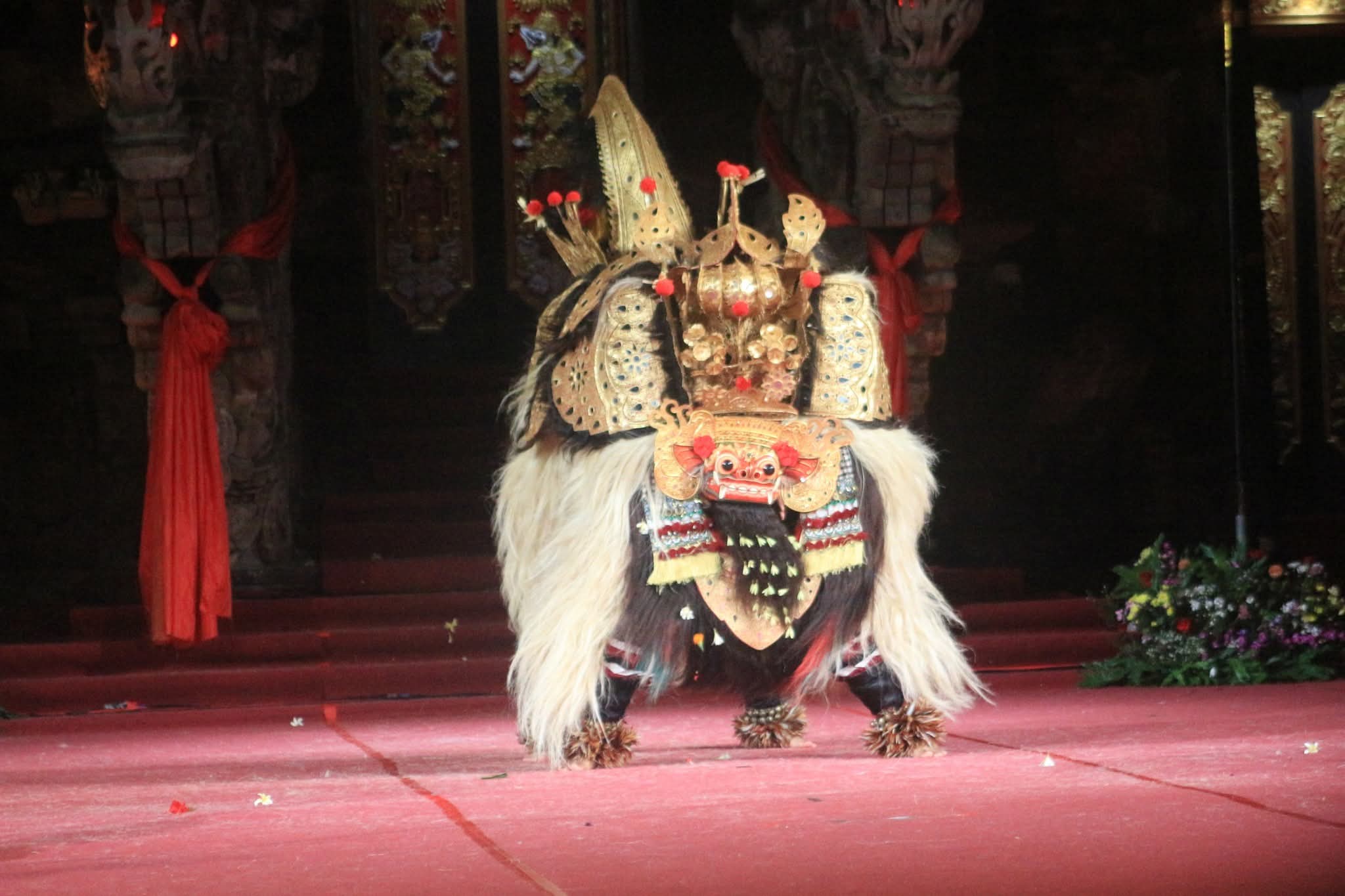 BARONG: Penampilan barong ket oleh Sanggar Tri Bhuwana Giri Desa Banyuatis pada ajang PKB 2025.