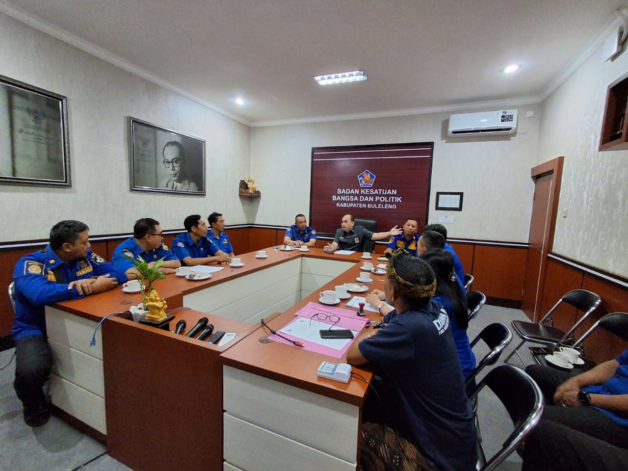 BAHAS KERJASAMA: Pertemuan antara Dinas Pemadam Kebakaran Buleleng dan Pemadam Kebakaran Bangli membahas kerjasama penanganan kebakaran.