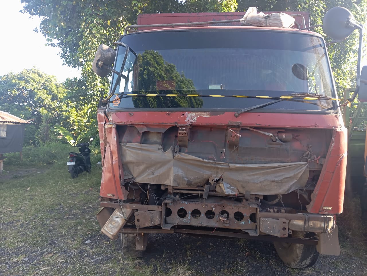 MAUT: Truk  maut yang menabrak pengemudinya sendiri di Buleleng.