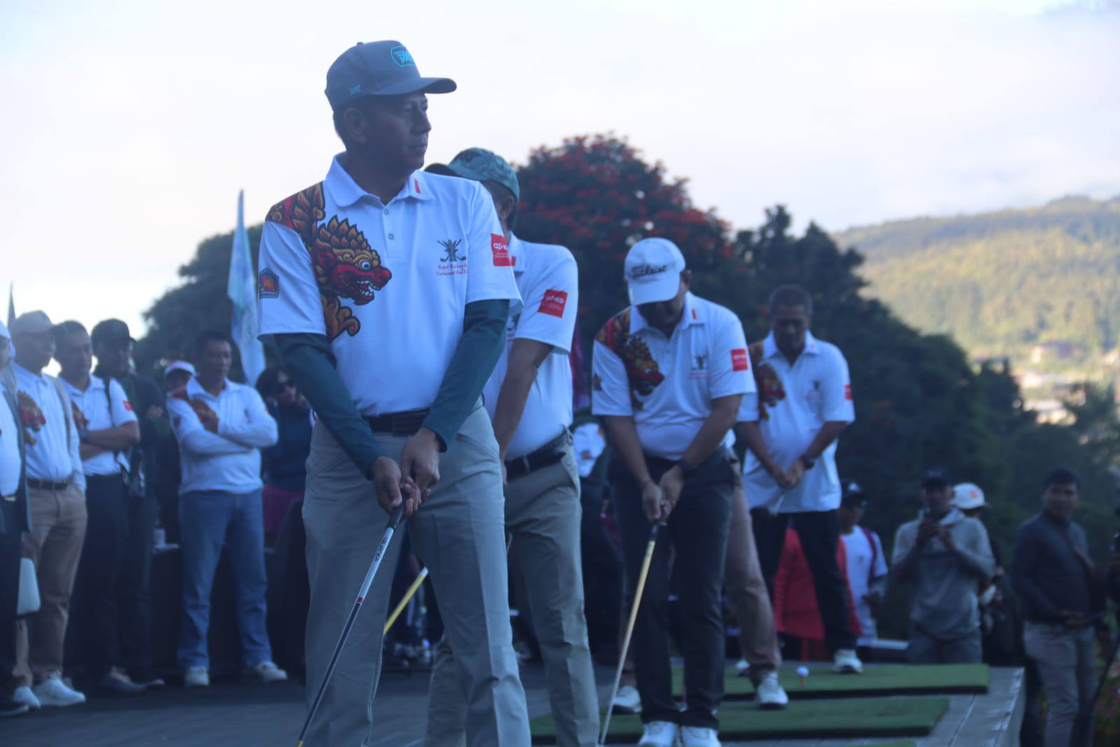 TURNAMEN: Ajang Bupati Buleleng Golf Tournament and Charity di Bali Handara Golf and Resort.