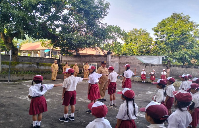 Suasana di SDN 4 Sambirenteng yang nol siswa baru.