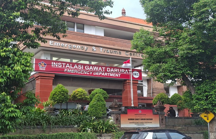 Tampak depan RSUD Buleleng. Rencana Pemkab Buleleng meminjam Rp200 juta untuk pembenahannya, disorot Gerindra Buleleng.  