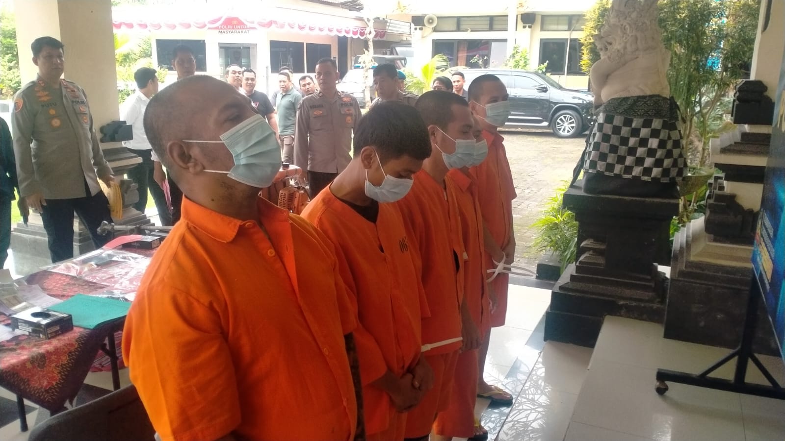 ADA RESIDIVIS: Polres Tabanan menangkap lima orang pelaku penyalahgunaan dan peredaran gelap narkoba. Salah seorang diantaranya adalah residivis.