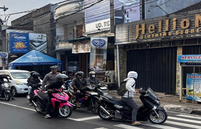 Petugas  menindak tegas anggota klub motor. Ini dilakukan sebagai bentuk respons cepat terhadap potensi gangguan kamtibmas di jalan raya yang bisa ditimbulkan oleh aktivitas konvoi motor.