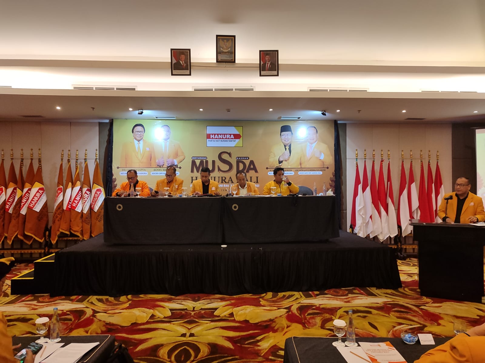 AKLAMASI: Suasana Musda Hanura Bali.
