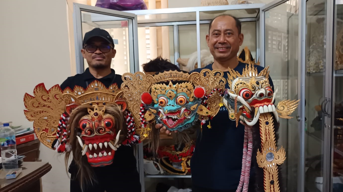 DIPAMERKAN: Sejumlah koleksi topeng yang akan dipamerkan pada ajang Buleleng Festival 2025.