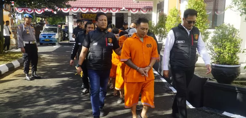 TARGET OPERASI: Sejumlah tersangka kasus pencurian di wilayah Karangasem, Bali.