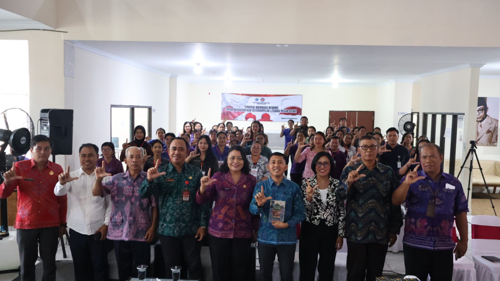 BIMTEK: Pelatihan membaca nyaring kepada guru, pustakawan, serta orang tua siswa.