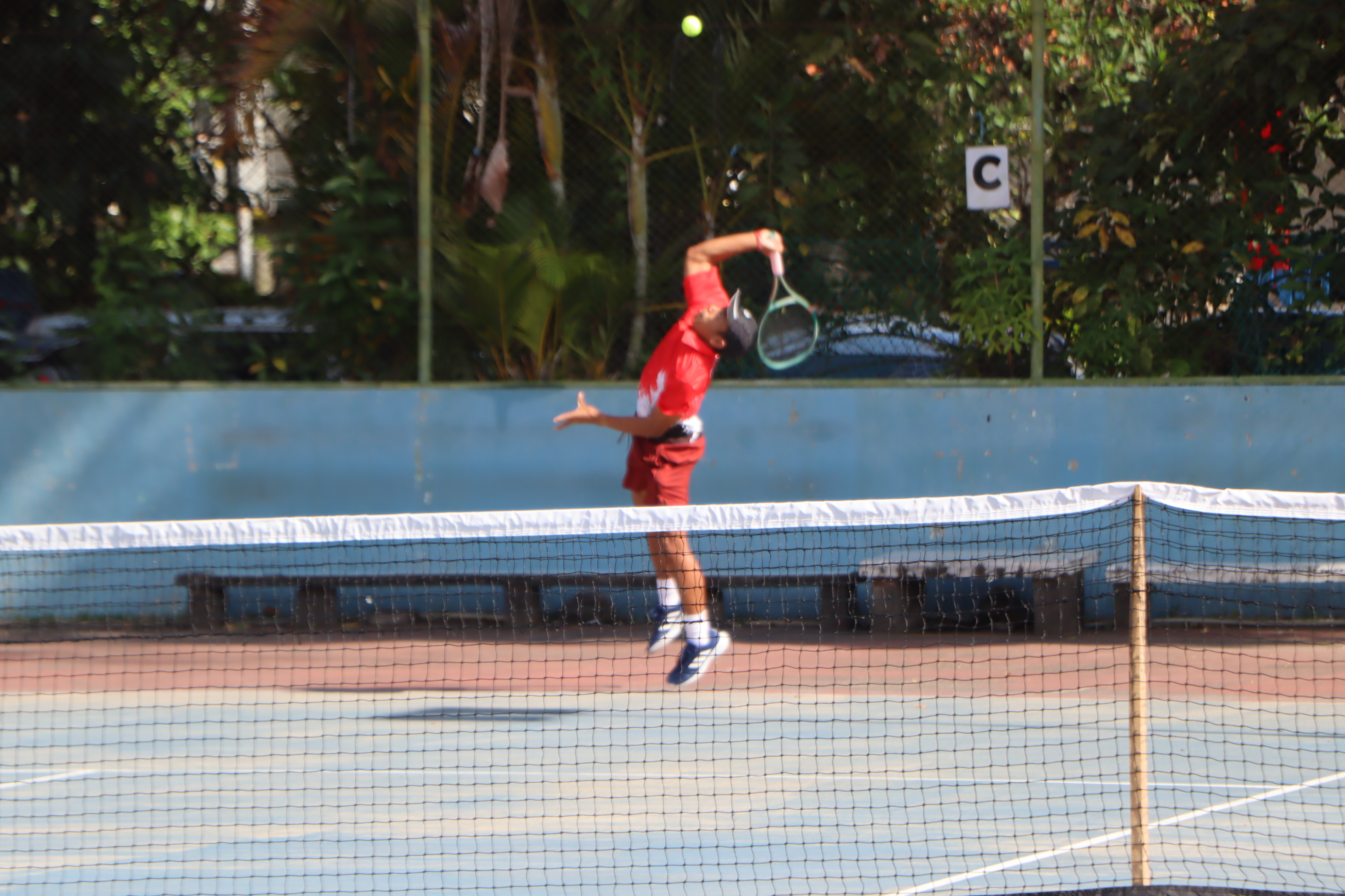 CABOR ANDALAN: Salah satu atlet tenis lapangan Buleleng. Cabor tenis lapangan menjadi salah satu andalan Buleleng pada ajang Porprov Bali 2025.