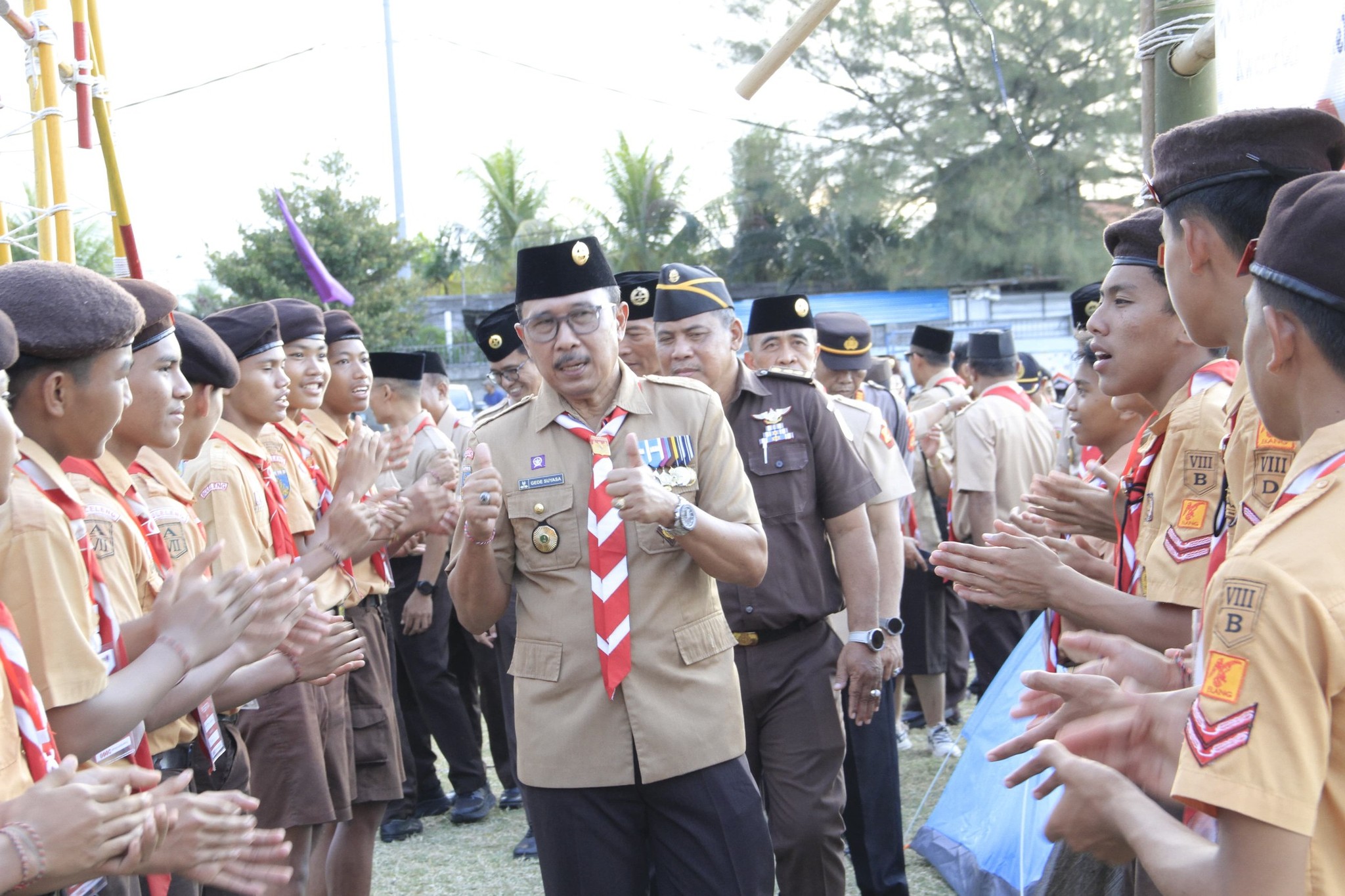 BUKA JAMBORE: Suasana pembukaan Jambore Cabang Buleleng di Lapangan Seririt.