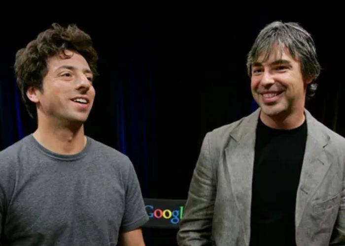Larry Page (kanan) dan Sergey Brin (kiri), dua mahasiswa Stanford yang pada tahun 1998 mendirikan Google.