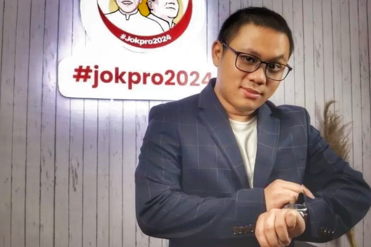 Timothy Ivan Triyono yang menjadi sorotan publik karena namanya terseret suap Mahkamah Agung.