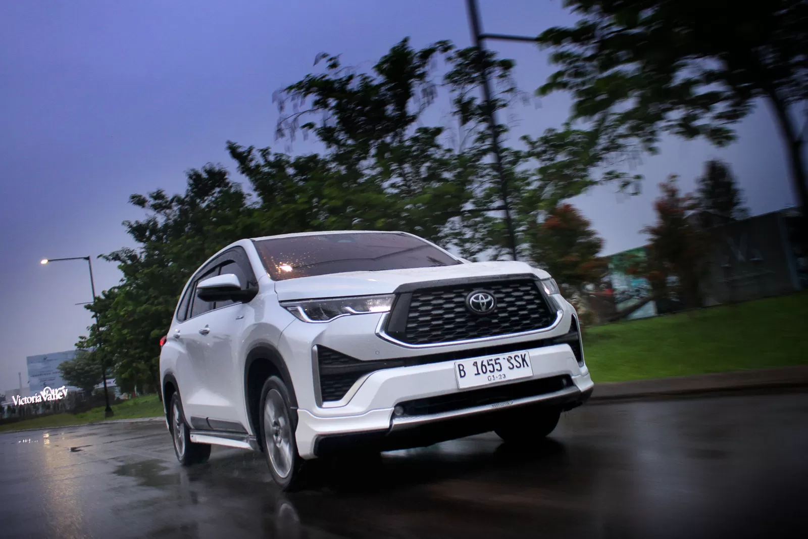 Toyota Innova Zenix