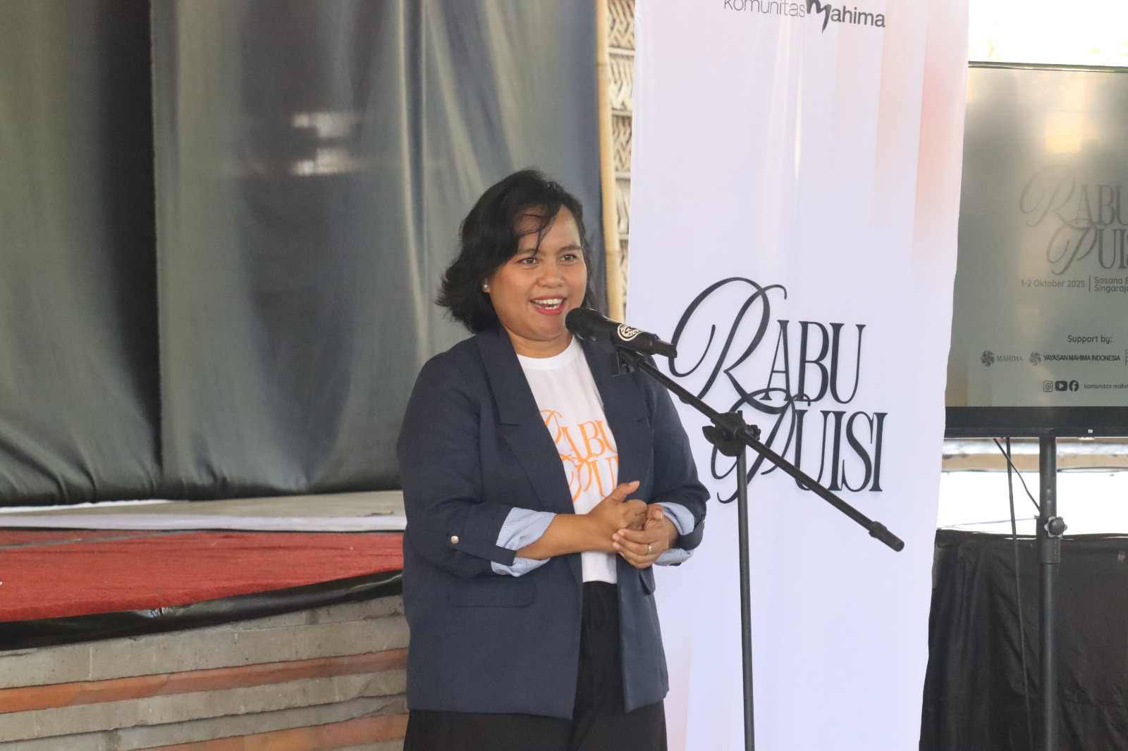 RABU PUISI: Founder Komunitas Mahima, Kadek Sonia Piscayanti.