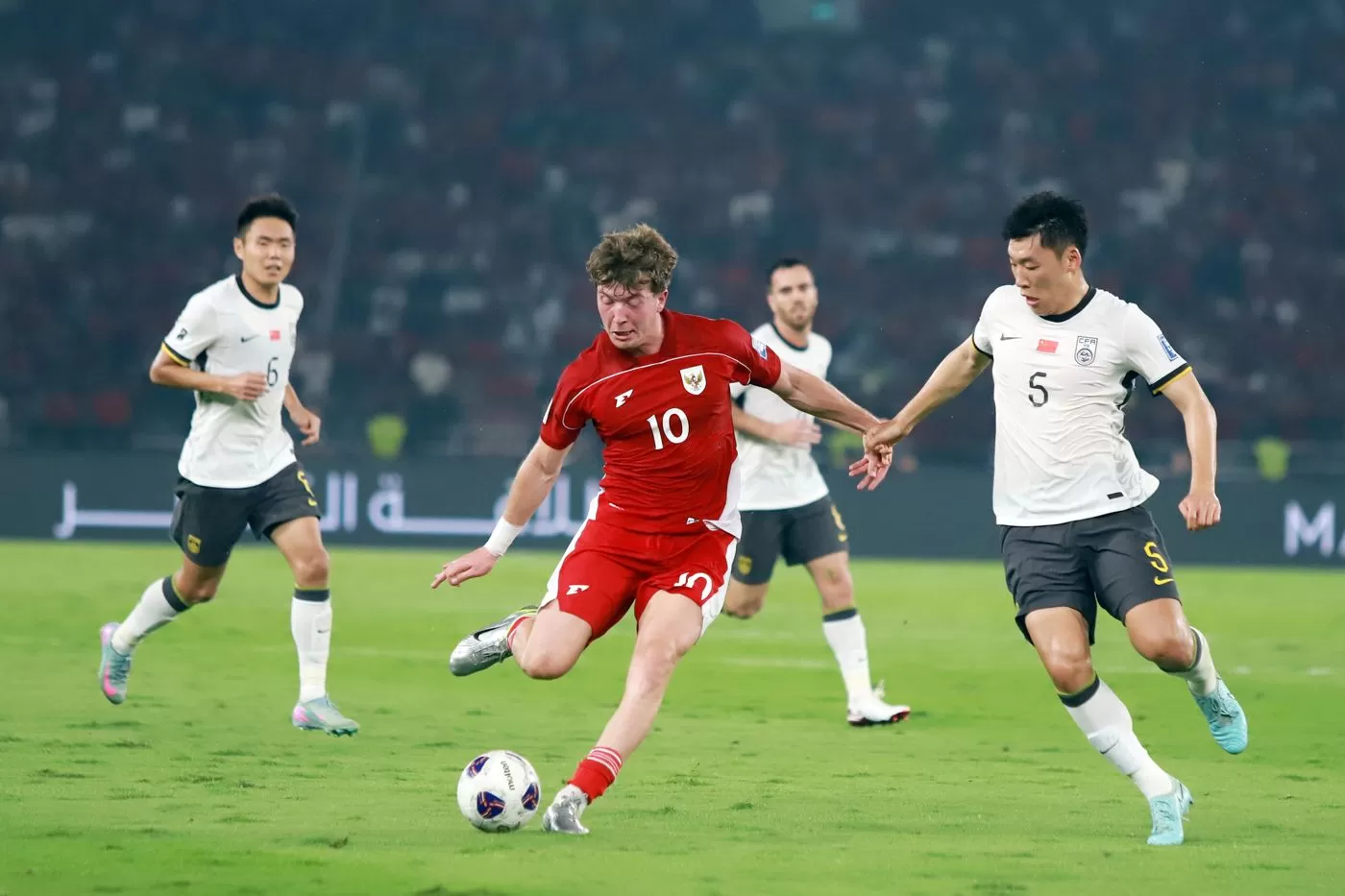 Pemain Timnas Indonesia, Ole Romeny saat menghadapi Tiongkok, pada Kamis (5/6/2025).