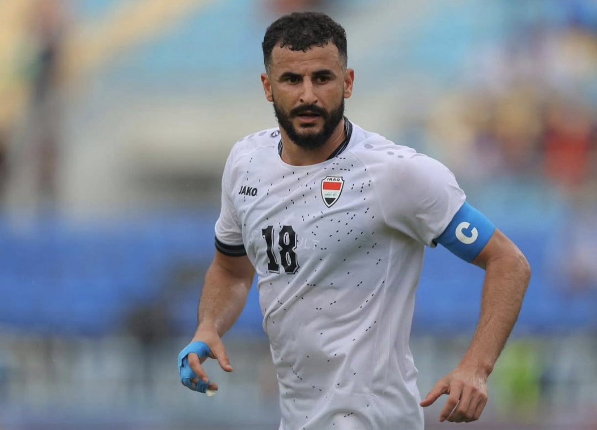 Pemain timnas Irak Ayman Hussen. Dia dikabarkan tidak akan merumput bersama tim saat menghadapi timnas Indonesia di kualifikasi Piala Dunia 2026.
