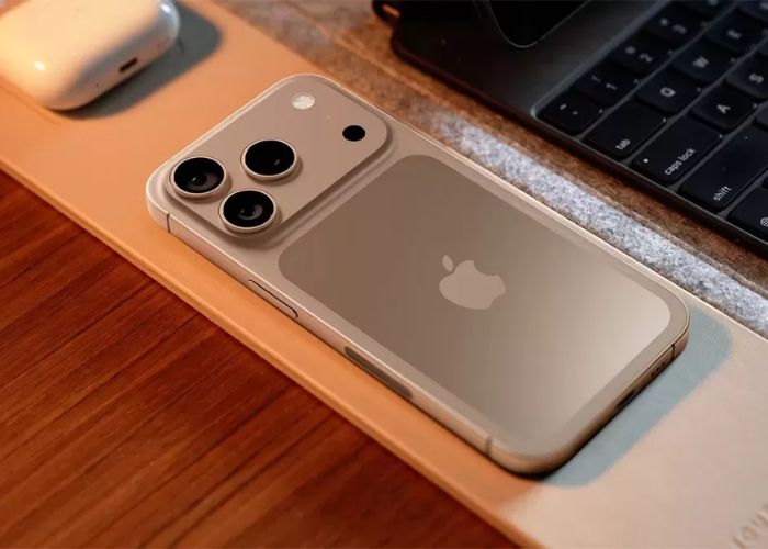 iPhone 17. Smartphone ini sudah bisa dipesan melalui Lazada. Mereka menawarkan bonus cashback hingga airpods.
