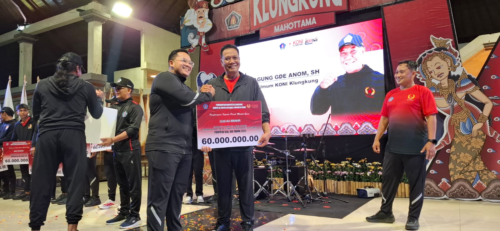 SIAP MENUJU 2027: Atlet Klungkung mendapat bonus. KONI Klungkung kini siapkan TC jangka panjang untuk menghadapi Porprov Bali 2027.