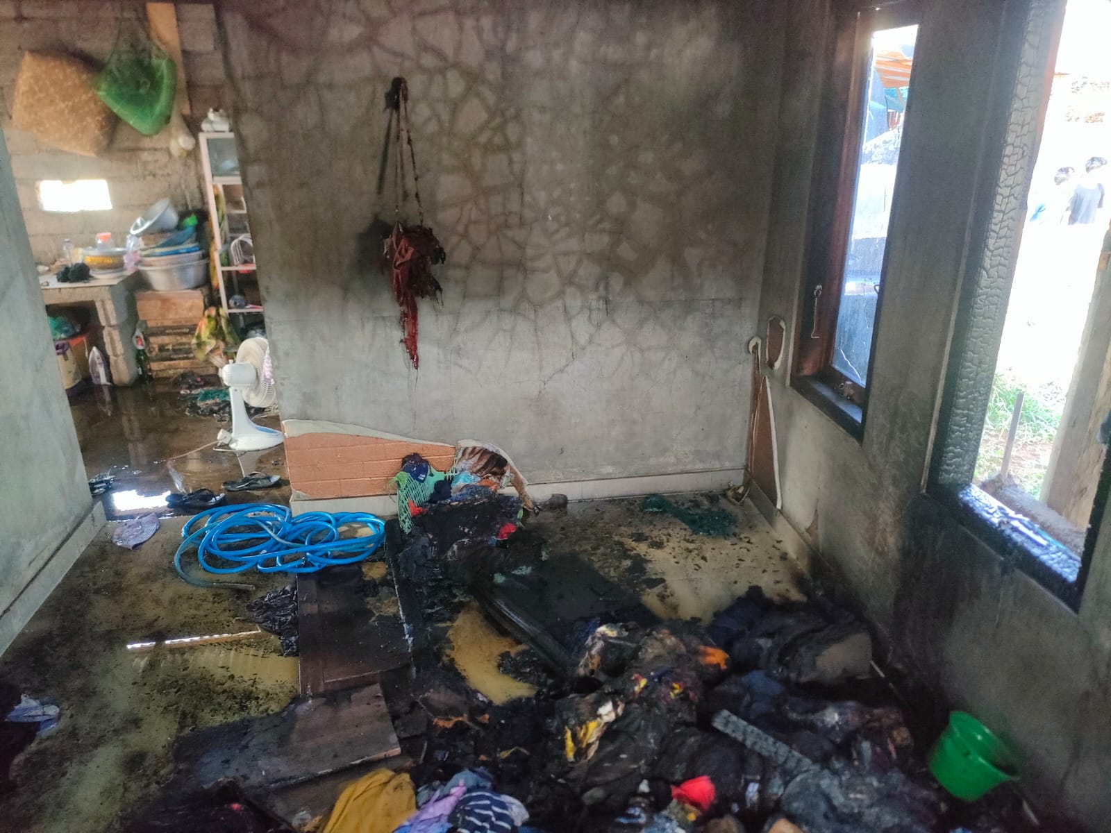 HANGUS TERBAKAR: Peristiwa kebakaran rumah di Desa Jagaraga, Kabupaten Buleleng, Bali.