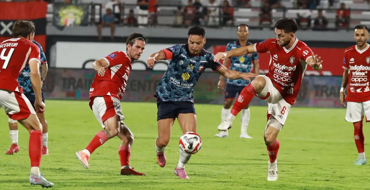 Pemain Bali United saat menghadapi Madura United beberapa waktu lalu.
