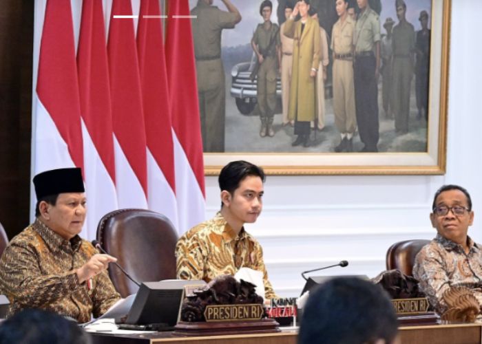 Presiden Prabowo Subianto memimpin Sidang Kabinet Paripurna di Istana Negara, Senin (20/10/2025).