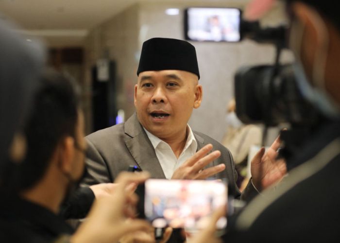 Anggota DPR RI Heri Gunawan saat ditemui awak media di Gedung Parlemen, Jakarta.