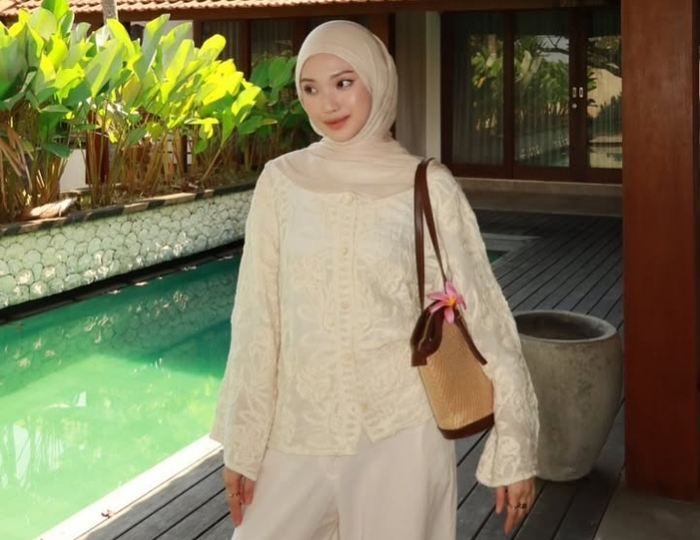 Potret Julia Prastini atau biasa dipanggil Jule yang menjadi bahan pembicaraan netizen di dunia maya