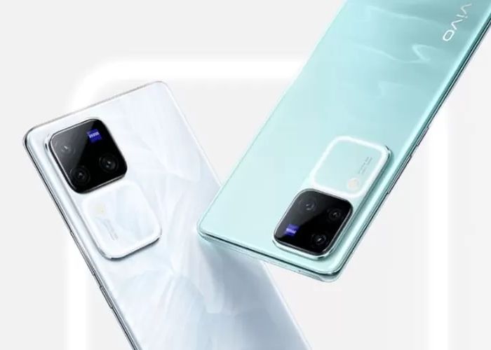 Desain elegan Vivo S50 Series tampil premium dengan modul kamera besar berteknologi zoom 50 MP.