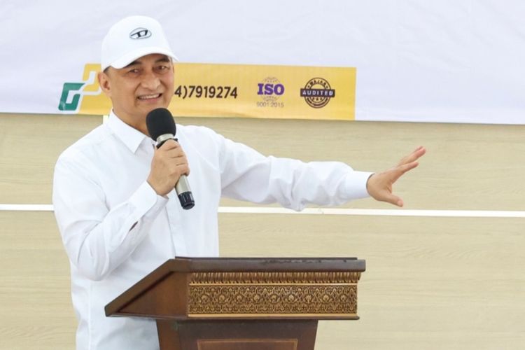 Wagub Banten Achmad Dimyati Natakusumah memastikan akan mencopot adik kandungnya Jika Kinerjanya buruk.