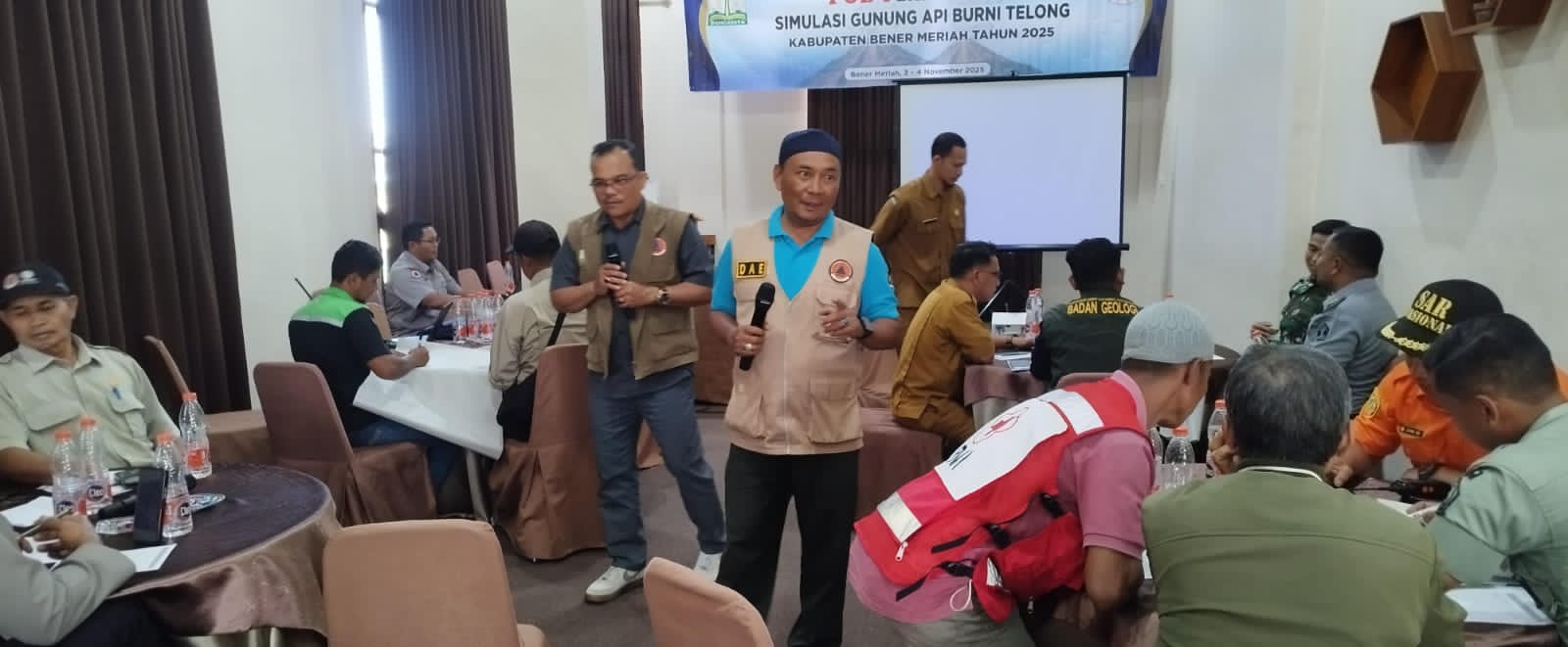 SIMULASI: Suasana FGD kesiapsiagaan erupsi Gunung Api Burni Telong di Kabupaten Bener Meriah, Aceh.