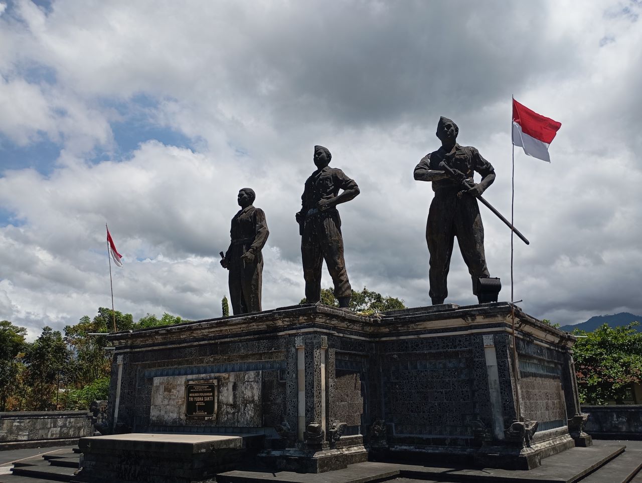 JEJAK PAHLAWAN: Monumen Tri Yudha Sakti atau Tugu Tiga yang menjadi lokasi mengenang pahlawan di Kabupaten Buleleng.