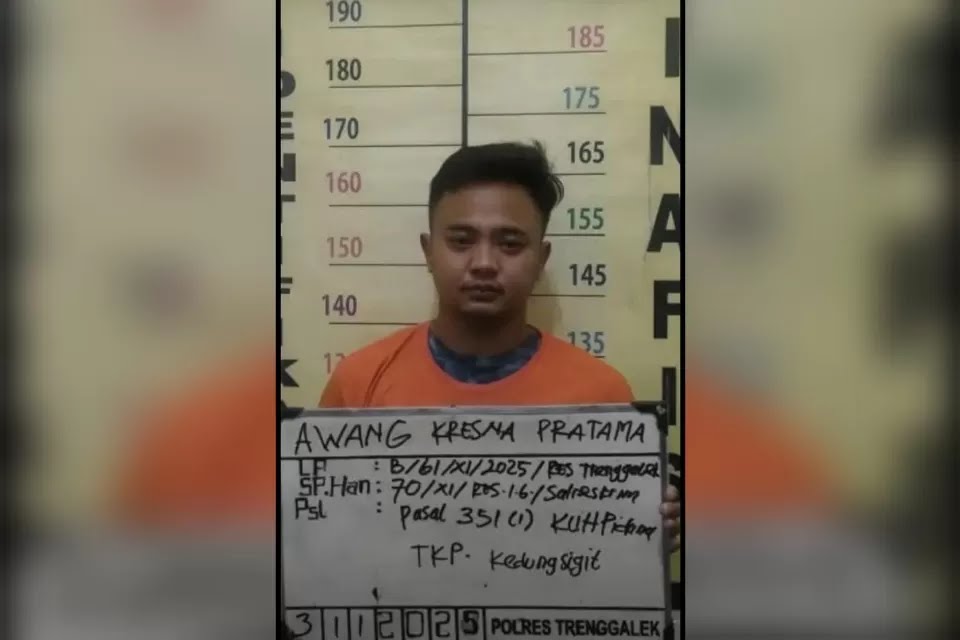 Awang Kresna Pratama, pelaku penganiayaan terhadap Eko Prayitno, guru seni budaya SMPN 1 Trenggalek.