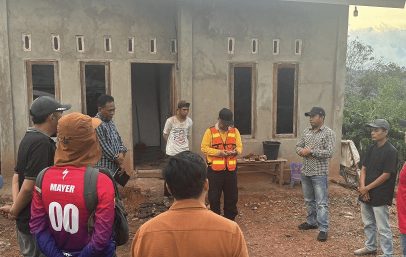 Polda Bengkulu mendalami peran Eks Bupati Lebong, Kopli Ansor, dalam proyek bedah rumah fiktif.