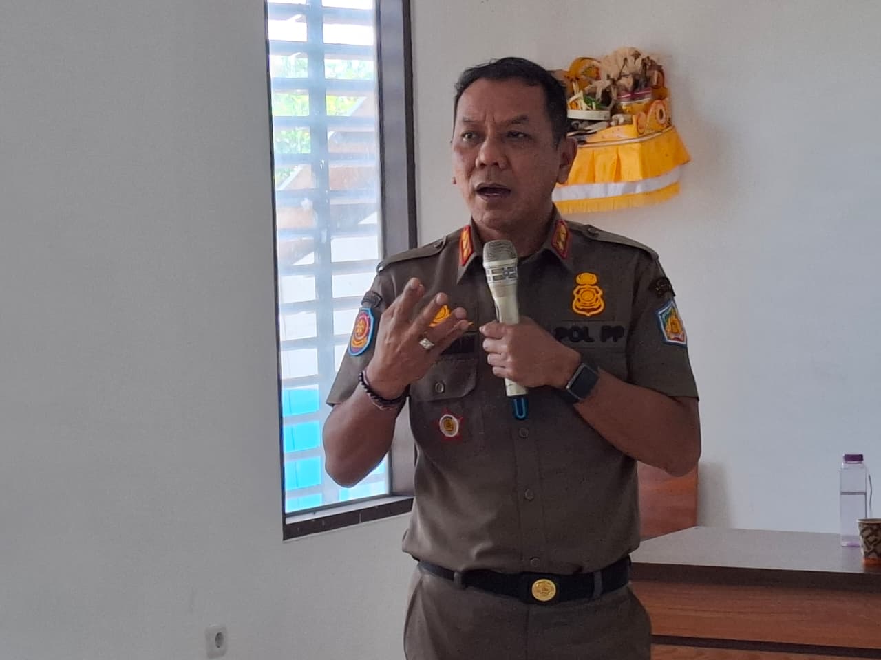 HARUS TEGAS: Kasat Pol PP Bali, I Dewa Nyoman Rai Dharmadi.