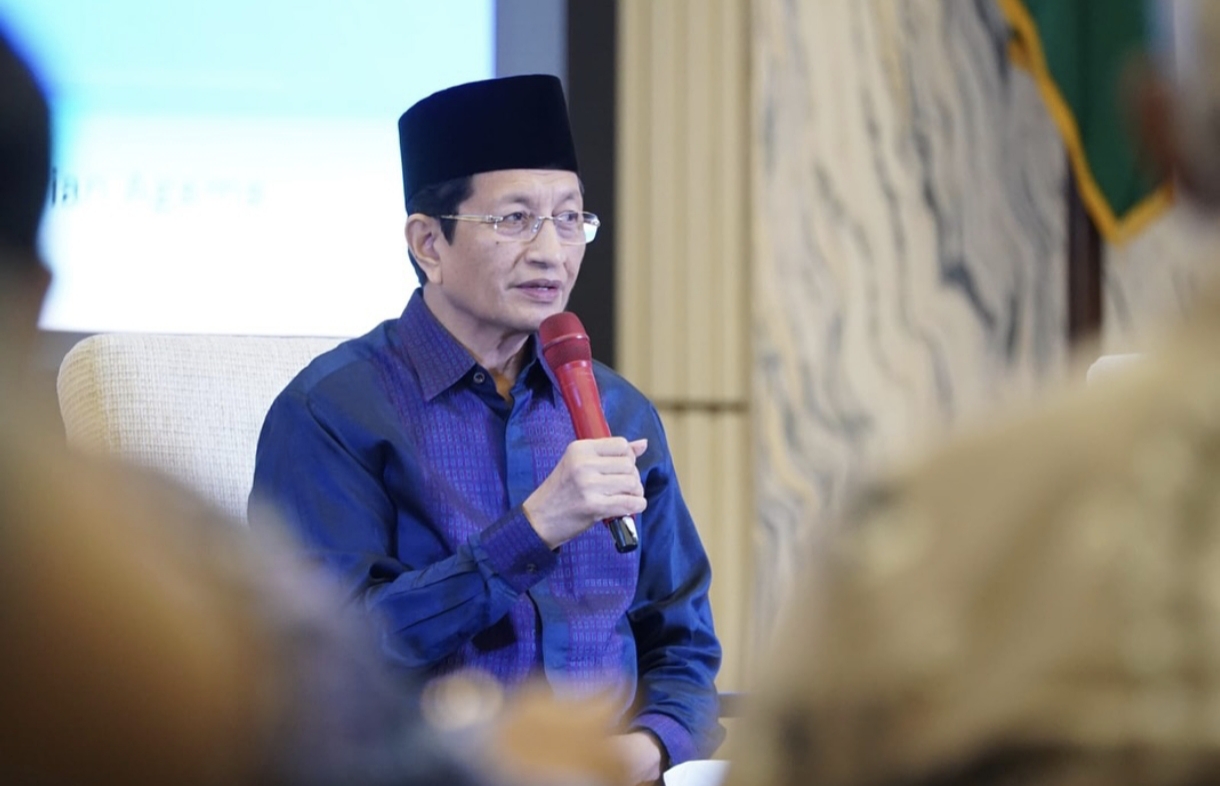 Menteri Agama (Menag) Nasaruddin Umar menyatakan tidak ada toleransi bagi pendakwah yang mencium anak.