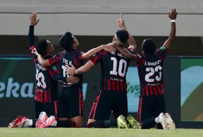Selebrasi pemain Persipura Jayapura saat melawan Persipal FC.