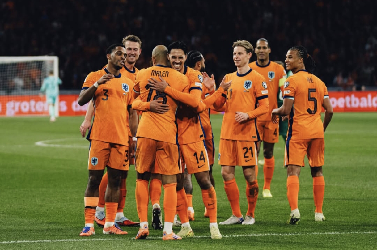 Timnas Belanda berhasil memastikan diri lolos langsung ke putaran final Piala Dunia 2026 setelah meraih kemenangan 4-0 atas Lithuania dalam laga Kualifikasi Piala Dunia 2026 Zona Eropa.